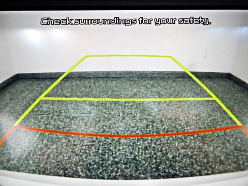 Used 2017 Kia Cadenza Technology image 9