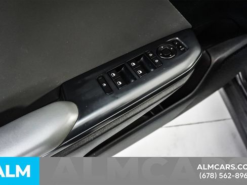 Used 2025 Kia K4 FWD image 46