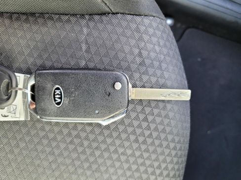 Used 2021 Kia Soul LX image 27