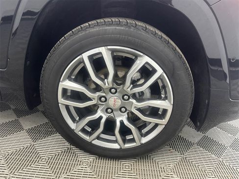 Used 2022 GMC Terrain Denali w/ Denali Premium Package image 14