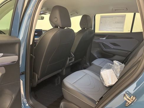 New 2026 Volkswagen Tiguan SE AWD/4WD image 18
