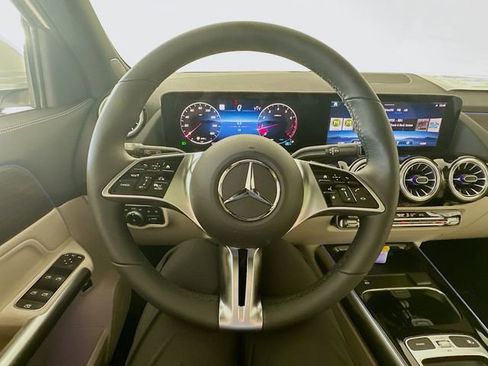 New 2026 Mercedes-Benz GLA 250 image 11