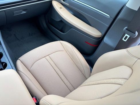 New 2025 Hyundai Sonata Limited FWD image 10