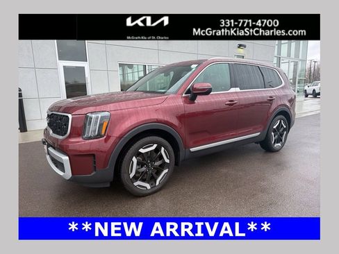 Certified 2024 Kia Telluride EX w/ EX Captain's Chair Package image 1