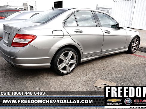 Used 2008 Mercedes-Benz C 300 4MATIC Sedan image 5