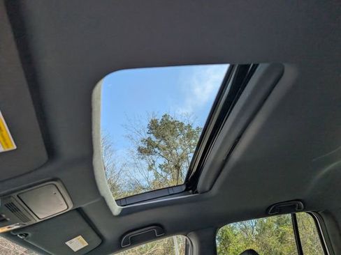 Used 2024 Honda Ridgeline Black Edition image 16