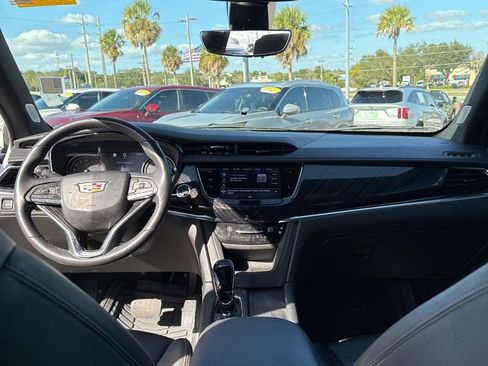 Used 2023 Cadillac XT6 Premium Luxury w/ Technology Package image 10