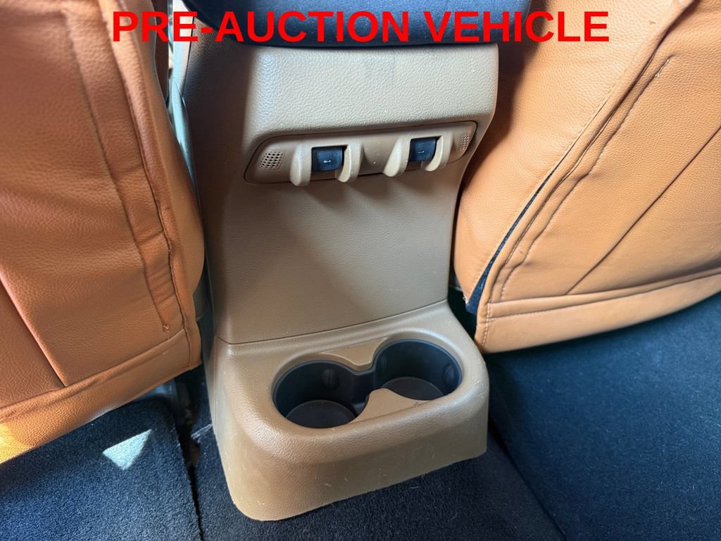 Used 2011 Jeep Wrangler Unlimited Sahara w/ Connectivity Group AWD/4WD image 16