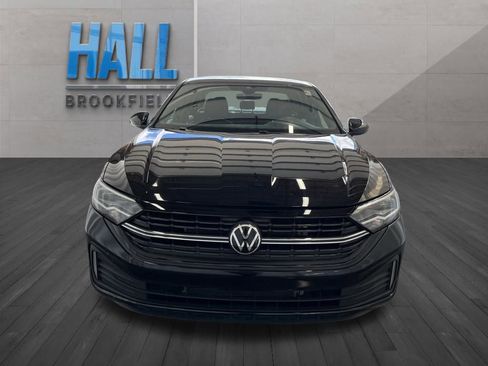 Certified 2024 Volkswagen Jetta Sport image 9