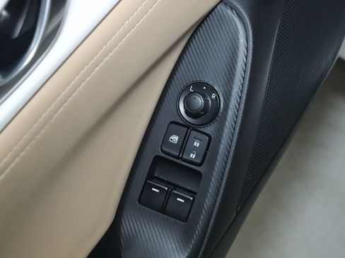 Used 2024 MAZDA MX-5 Miata Grand Touring RWD image 14