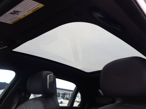 Used 2024 BMW 740i RWD image 18