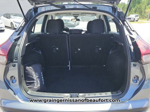 Used 2021 Nissan Kicks SV FWD image 6