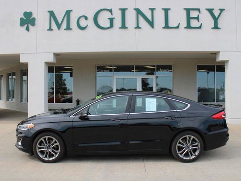 Used 2020 Ford Fusion Titanium FWD image 1