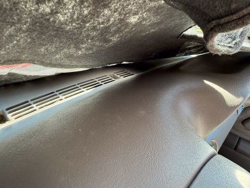 Used 1997 Chevrolet Silverado 1500 2WD Extended Cab w/ Preferred Equipment Group 2 image 16