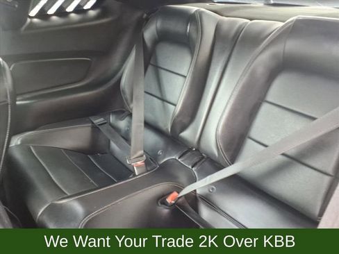 Used 2017 Ford Mustang Premium image 12