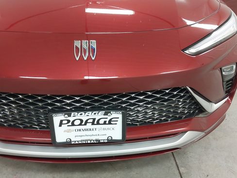 Used 2024 Buick Envista Avenir FWD image 31