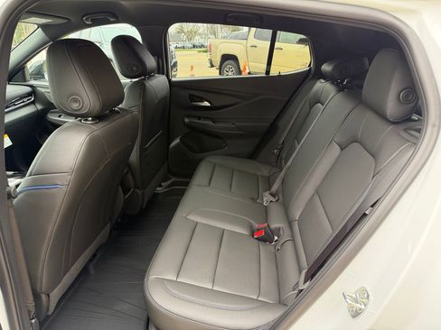 New 2026 Buick Envista Sport Touring image 24