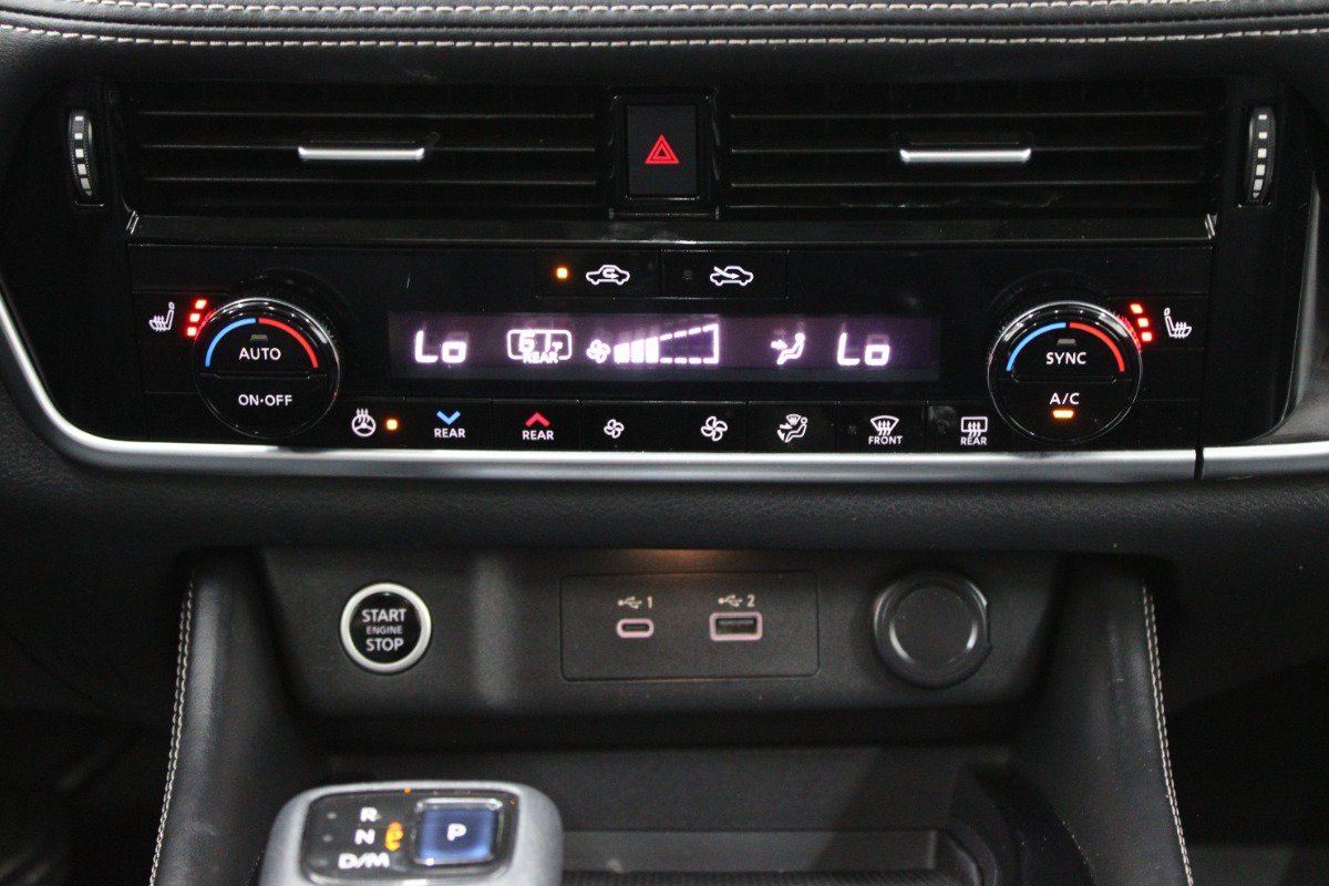 Used 2021 Nissan Rogue SL FWD image 27