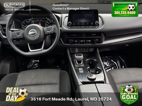 Used 2024 Nissan Rogue SV AWD/4WD image 17