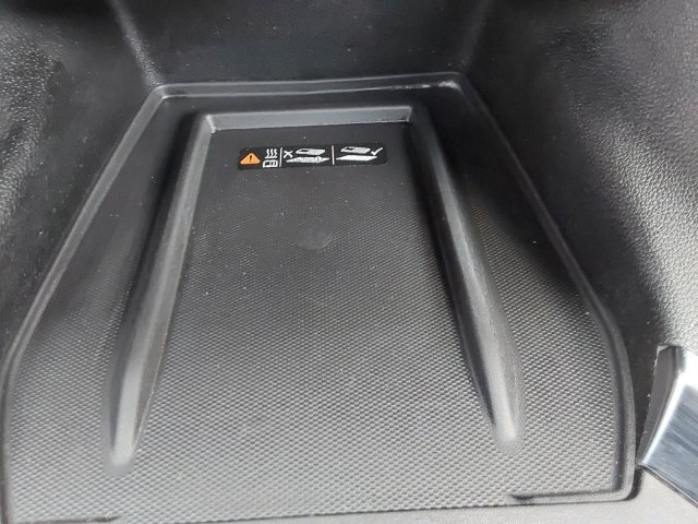Used 2023 Chevrolet Traverse RS w/ LPO, Floor Liner Package AWD/4WD image 41