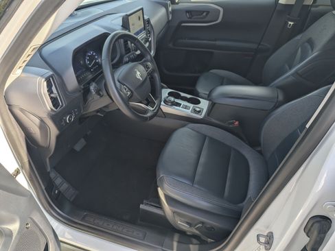 Used 2022 Ford Bronco Sport Outer Banks w/ Tech Package AWD/4WD image 11