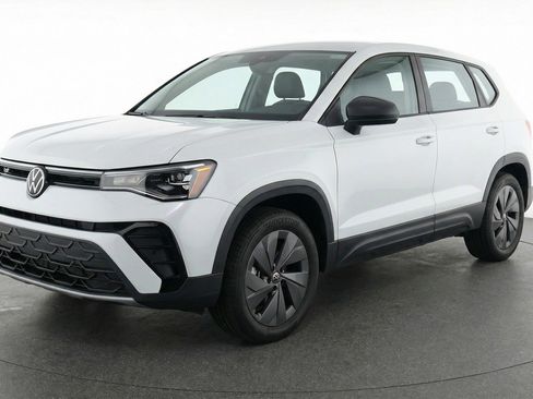 Used 2025 Volkswagen Taos S image 3