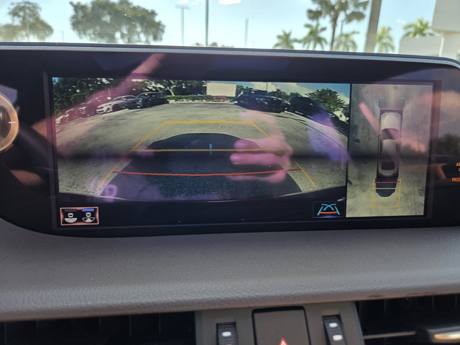 Used 2021 Lexus ES 350 w/ Ultra Luxury Package FWD image 23