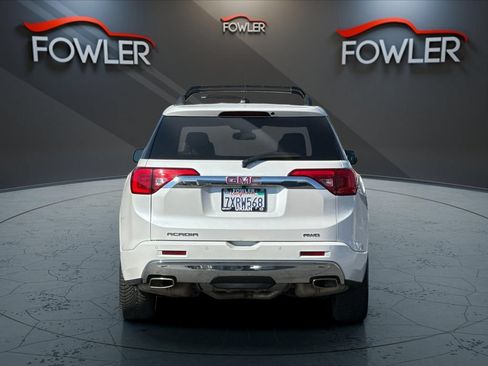 Used 2017 GMC Acadia Denali w/ Technology Package AWD/4WD image 4
