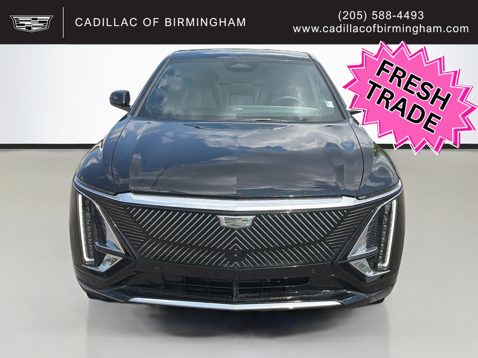 Used 2024 Cadillac Lyriq Luxury w/ LPO, Floor Liner Package AWD/4WD image 2