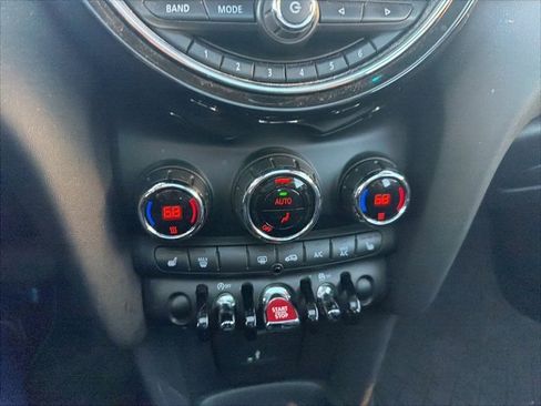 Used 2021 MINI Cooper 4-Door Hardtop w/ Storage Package image 49