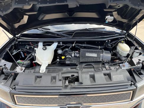 Used 2016 Chevrolet Express 2500 RWD image 20