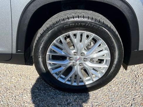 Used 2024 GMC Acadia Elevation w/ Luxury Package image 10