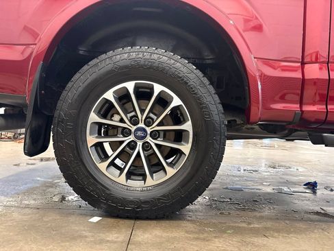 Used 2018 Ford F150 XLT w/ Equipment Group 302A Luxury AWD/4WD image 26