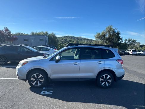 Used 2017 Subaru Forester 2.5i Premium w/ Rugged Package #1 image 8