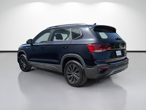 Used 2023 Volkswagen Taos S FWD image 5