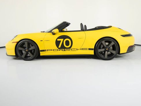 Certified 2026 Porsche 911 Carrera 4 GTS AWD/4WD image 2