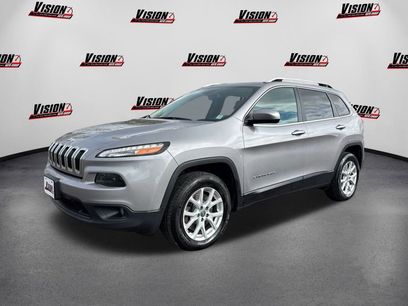 Used 2018 Jeep Cherokee Latitude w/ Safety Group