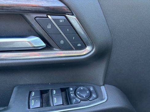 Certified 2024 Chevrolet Silverado 2500 LTZ w/ LTZ Plus Package image 17