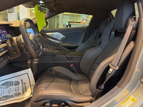 Used 2024 Chevrolet Corvette Stingray w/ Z51 Performance Package image 37