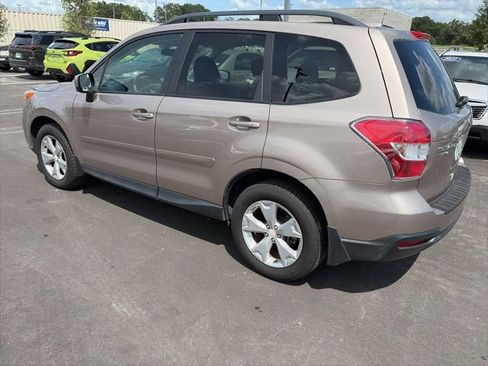 Used 2016 Subaru Forester 2.5i Premium AWD/4WD image 4