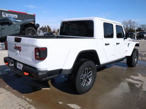 New 2026 Jeep Gladiator Mojave image 21