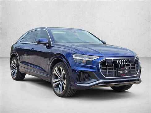 Used 2022 Audi Q8 Premium Plus AWD/4WD image 3