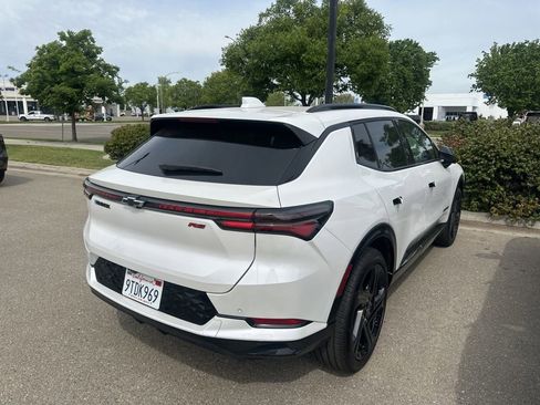 Used 2025 Chevrolet Equinox EV RS image 6