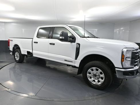 Used 2024 Ford F250 XLT w/ FX4 Off-Road Package AWD/4WD image 1