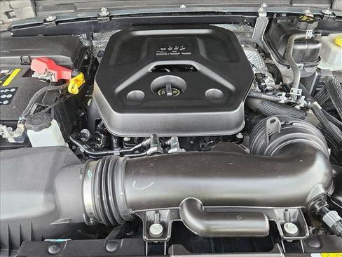 Used 2024 Jeep Wrangler Unlimited Rubicon 4xe w/ Technology Group image 23