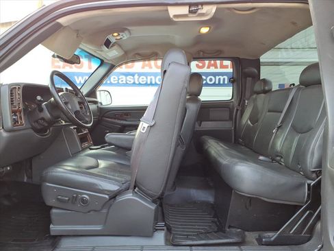 Used 2006 Chevrolet Silverado 1500 LT w/ Onstar Plus Package image 5