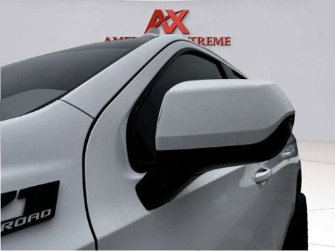 Used 2021 Chevrolet Suburban Z71 image 15