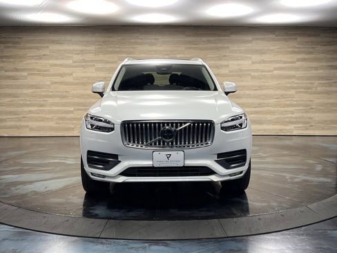 Used 2024 Volvo XC90 B6 Ultimate w/ Protection Package Premier image 5