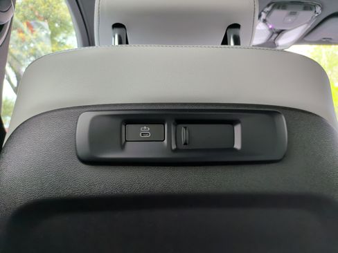 Certified 2023 BMW X5 sDrive40i w/ M Sport Package image 37