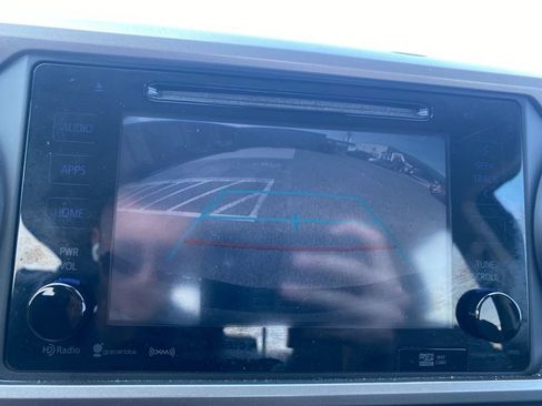 Used 2018 Toyota Tacoma SR5 image 28